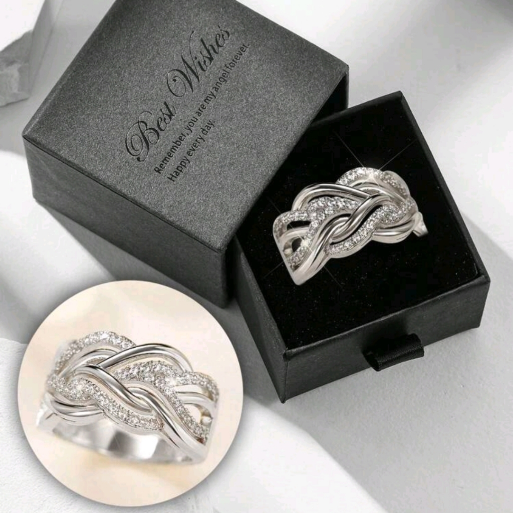 Brand New  Elegant Silver  Diamond Knot Ring
